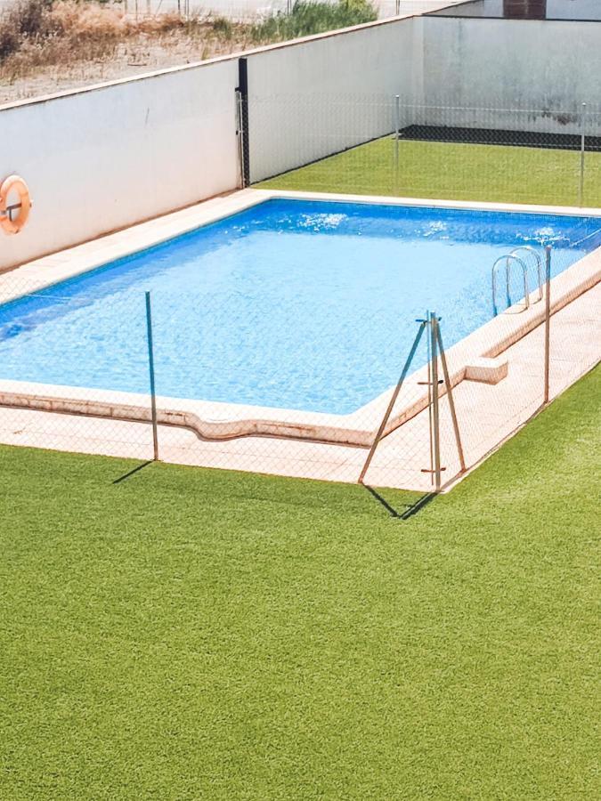Nina'S Blue Pool & Beach Дельтебре Экстерьер фото